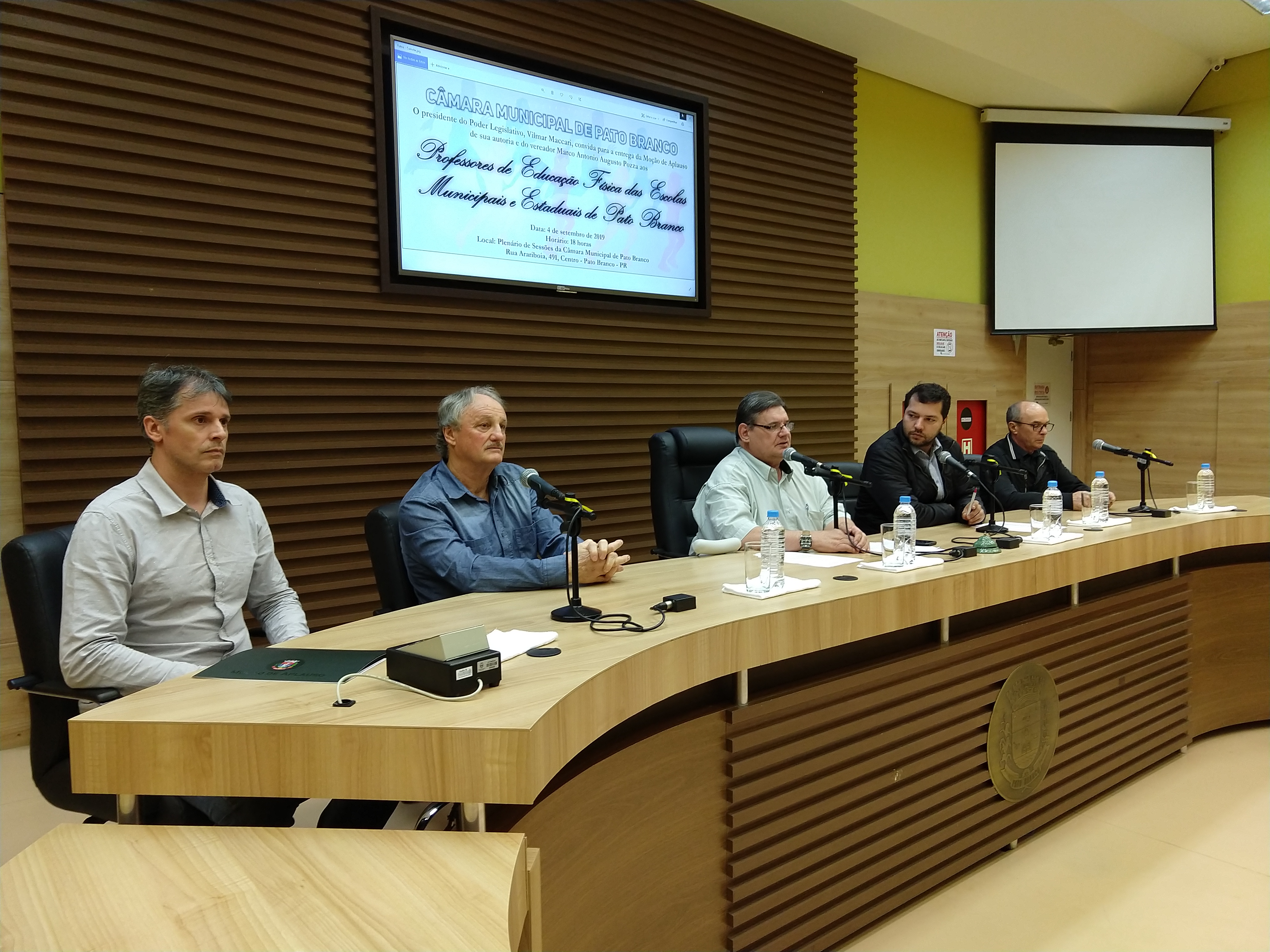 Marcelo Oltramari, Nelson Schavalla e vereadores Maccari, Pozza e Gregolin