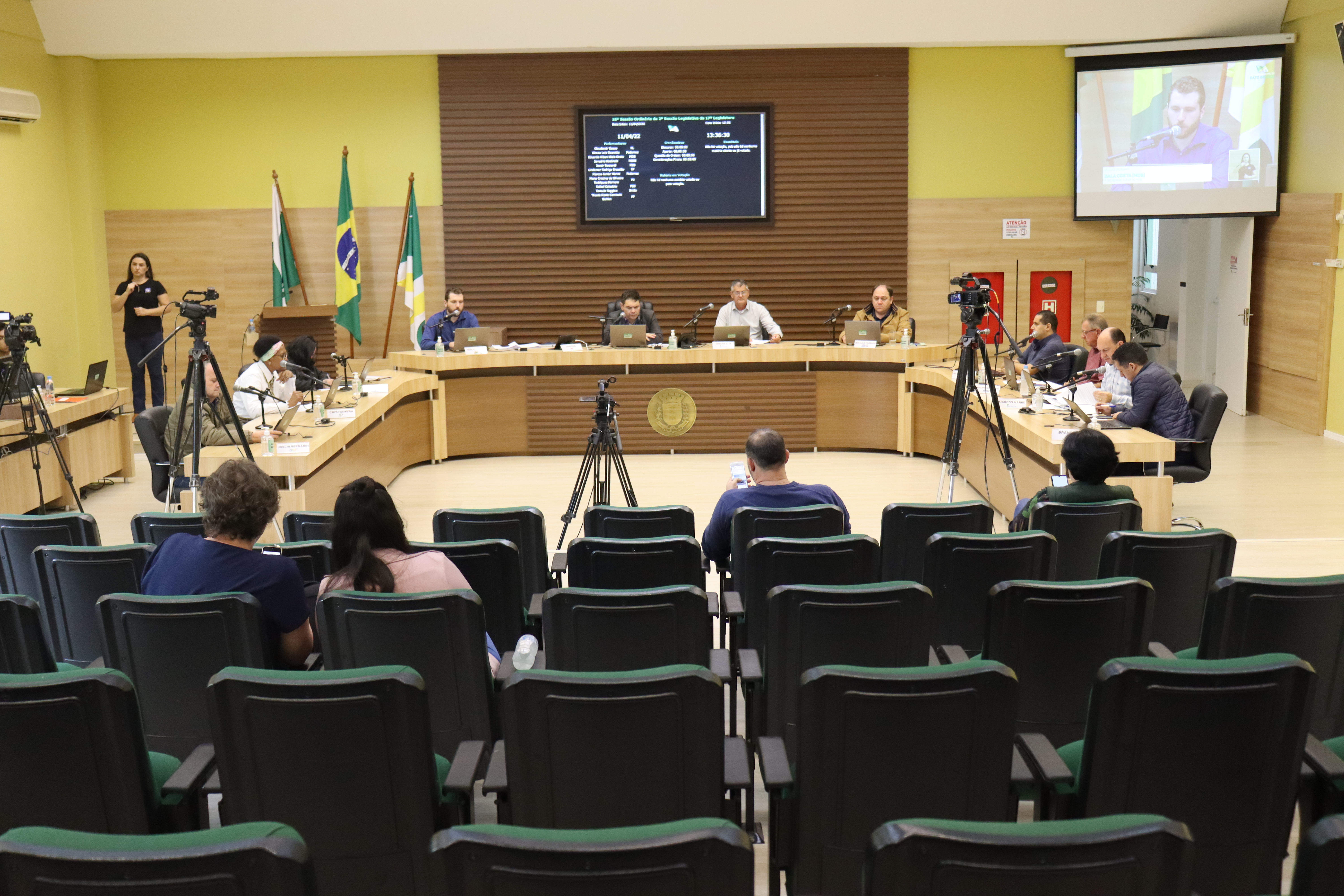 Aprovada criação do Programa Permanente de Controle Populacional de Cães e Gatos