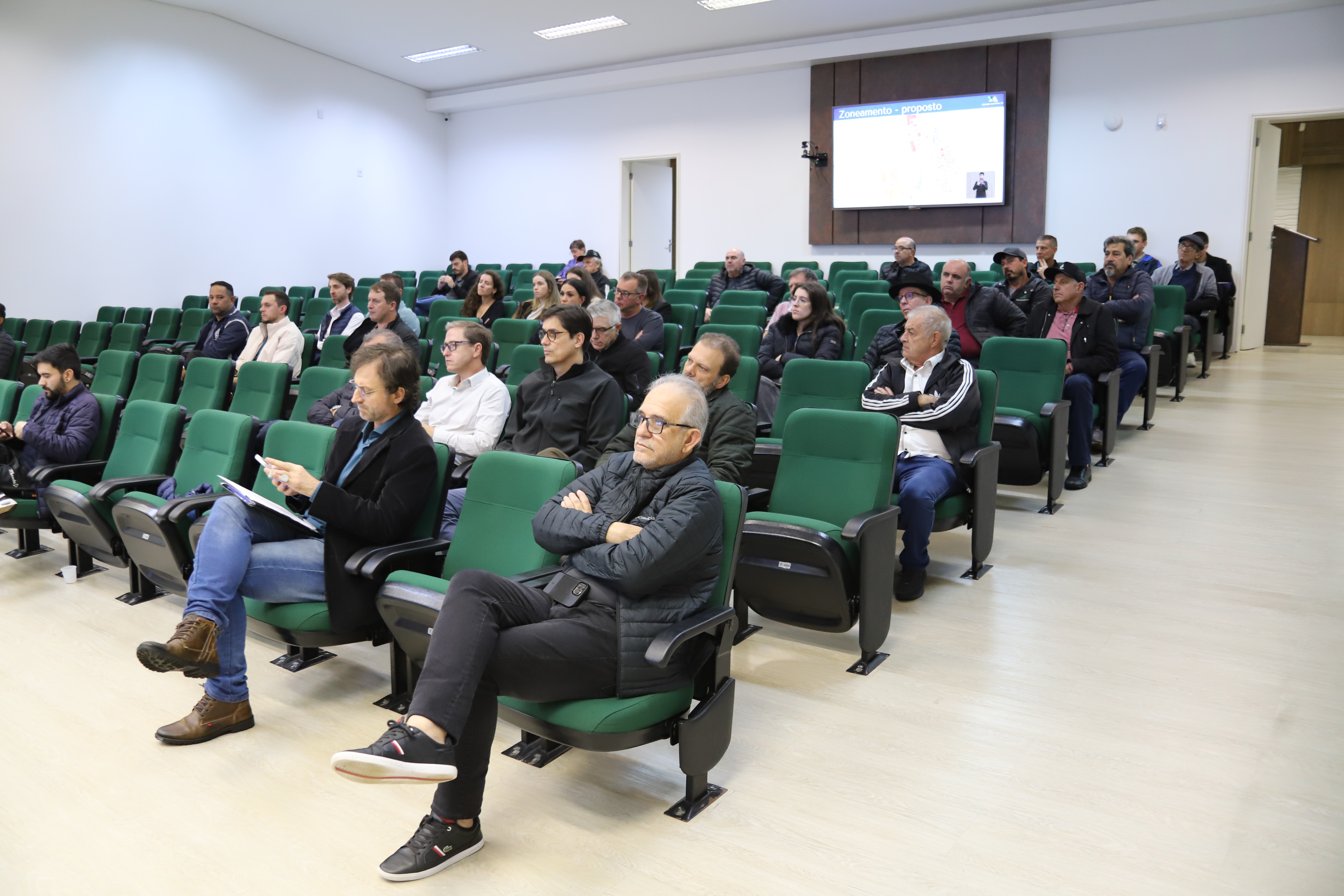 Encontro na Câmara de Pato Branco encerra o ciclo de Audiências Públicas do Plano Diretor