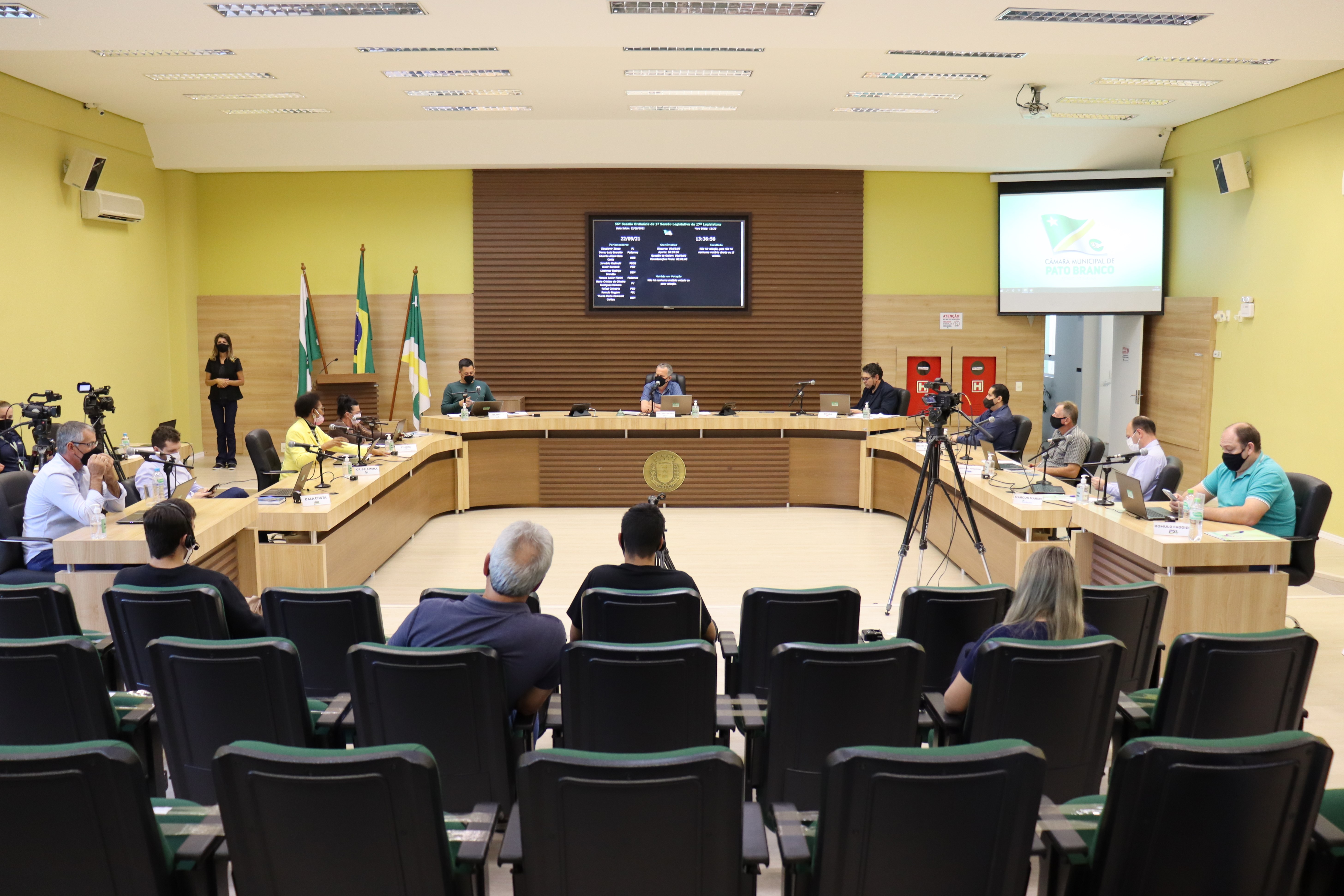 Sessão contou com pato-branquenses na Participação de Convidados e na Tribuna Livre