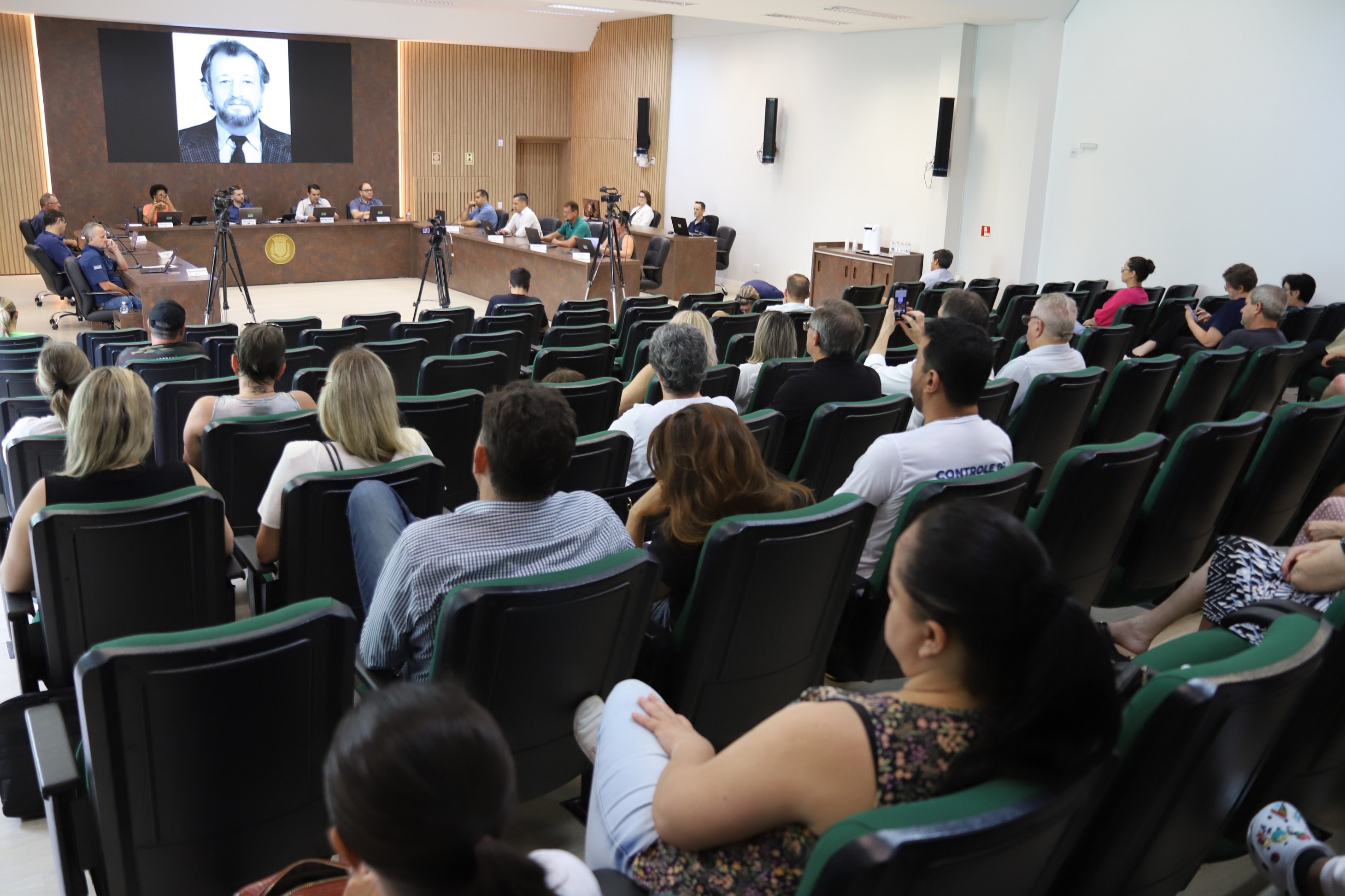 Vereadores aprovam projetos que homenageiam pioneiros pato-branquenses